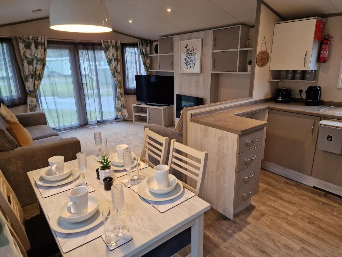 Billing Aquadrome- Bird Lake Pastures Holiday Caravan Sleep 6 Northampton Exteriér fotografie